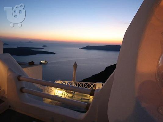 Traditional apartments suites studios Sunny Villas Santorini Imerovigli Greece